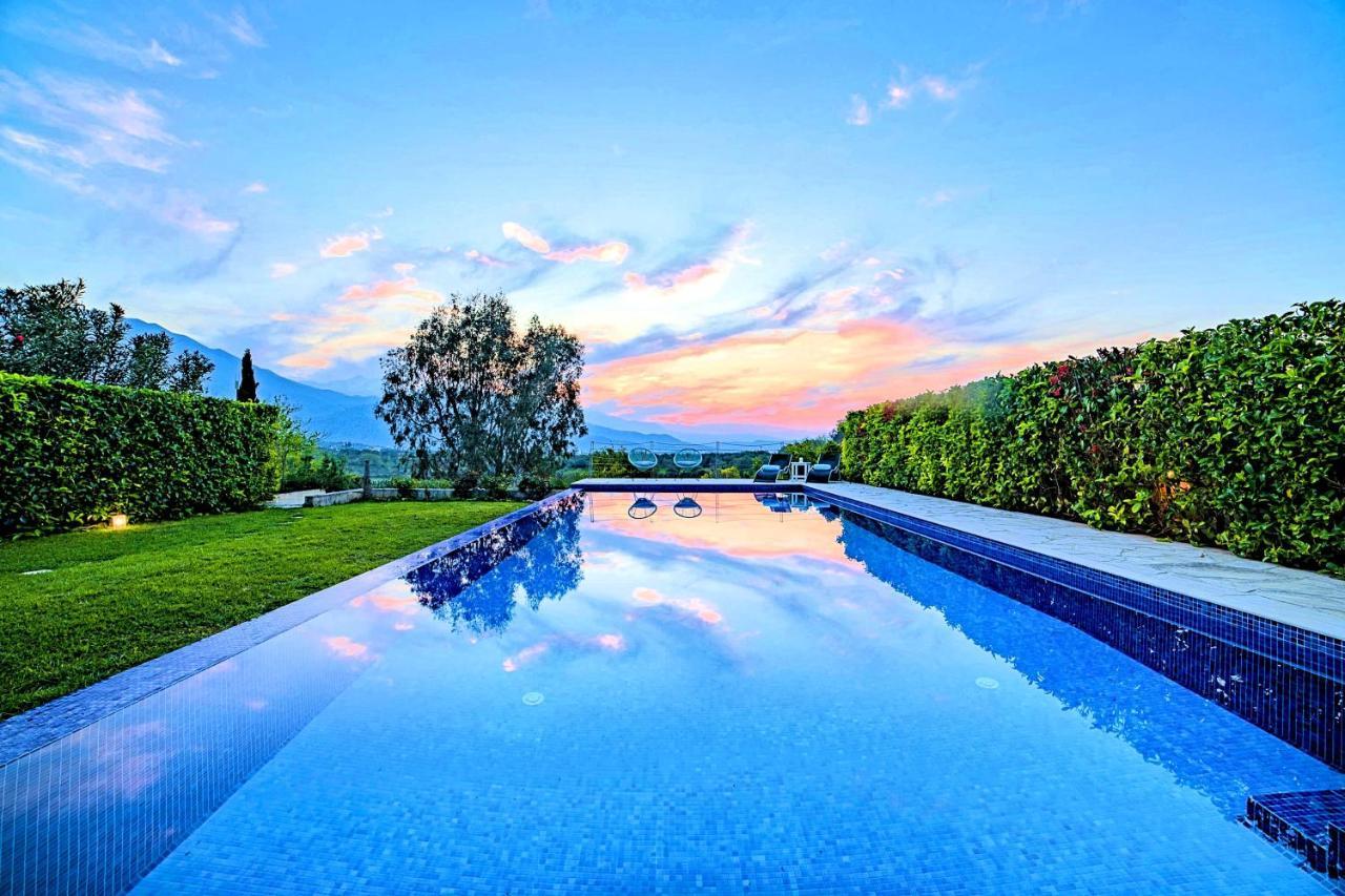 Cretan Mansion With Heated Swimming Pool Villa Georgioupoli Exterior photo